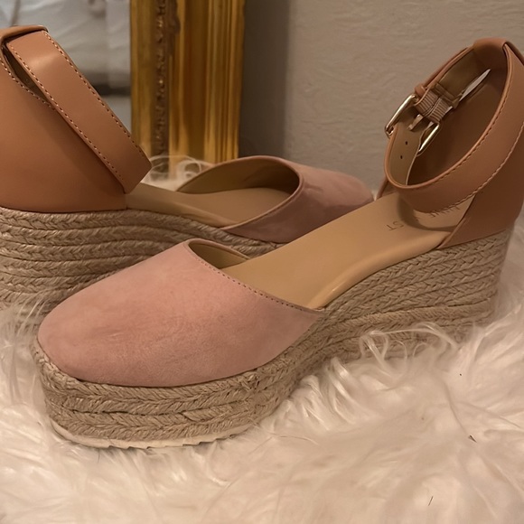 Nine West wedged heels - Picture 3 of 3